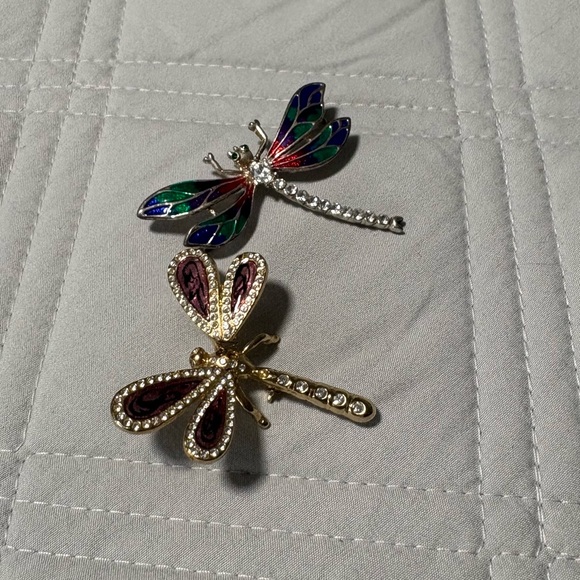 Jewelry - Elegant Dragonfly Brooch Set - Multicolor
